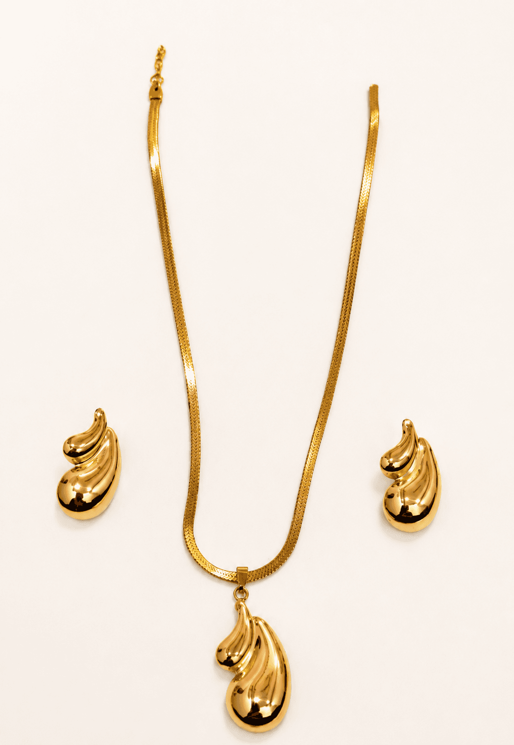 Elegant Wave anti tarnish-Jewellery Set - Image 1